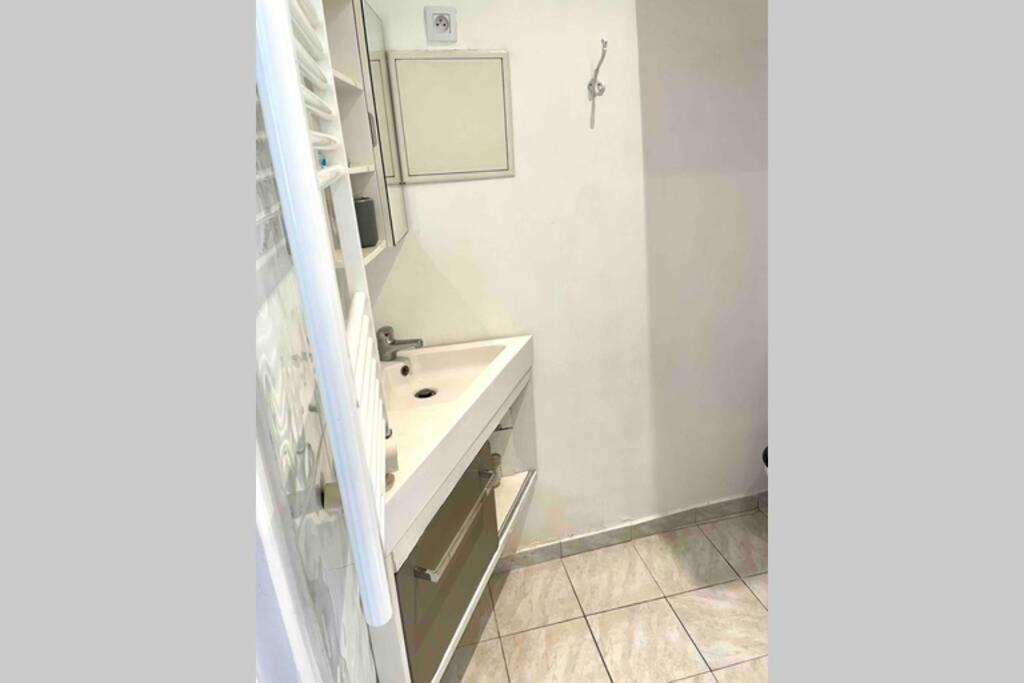 Bel Appartement - Hyper Centre - 2 Pieces Cannes Bagian luar foto